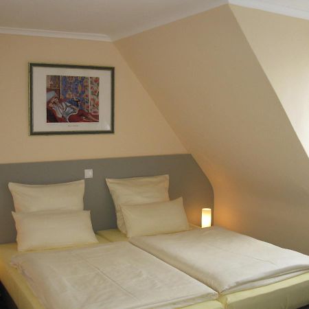 Loens Hotel Garni Garbsen Extérieur photo